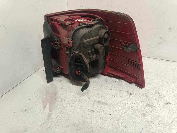 FEU ARRIERE GAYCHE VW SHARAN 07/2010-2015 - Vue 2